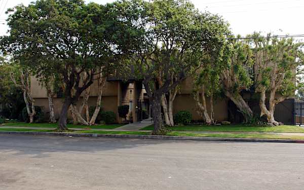 Short St Apts property